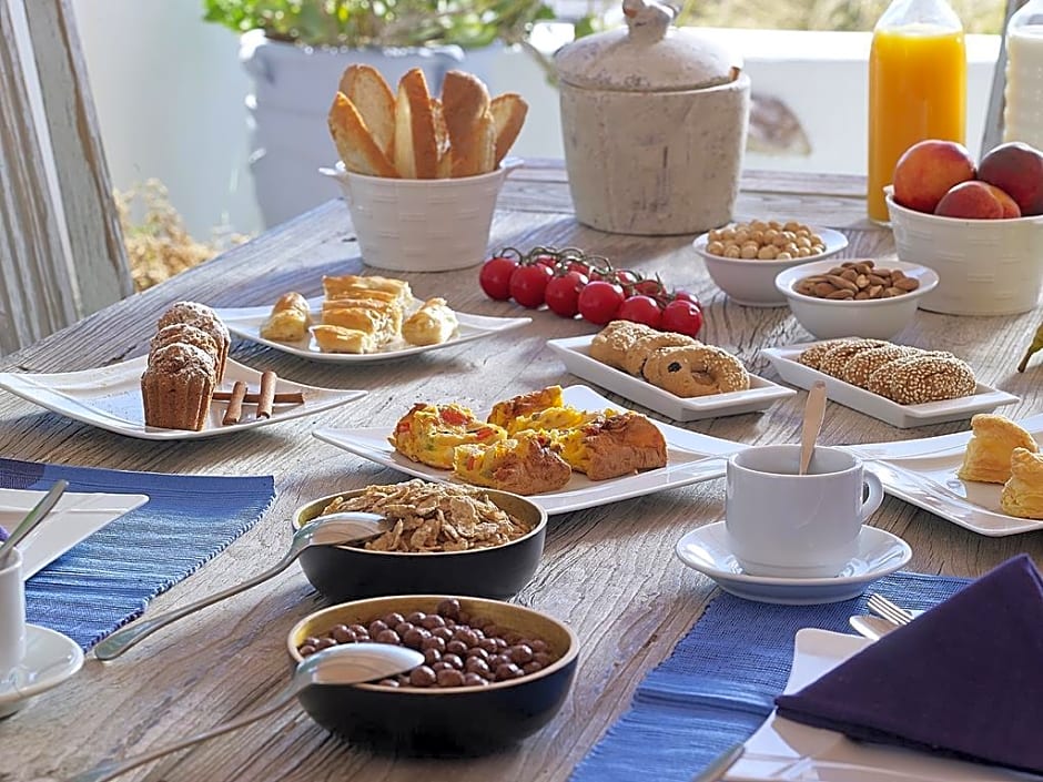 Artemis Deluxe Rooms