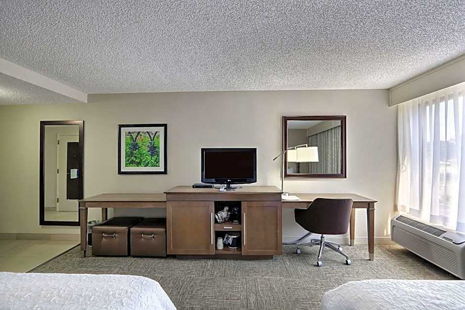 Hampton Inn By Hilton Savannah-I-95/Richmond Hill
