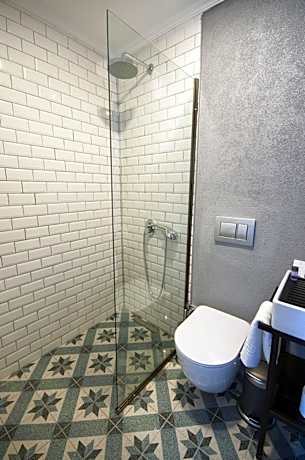 Merkezi Konum , Konforlu Oda