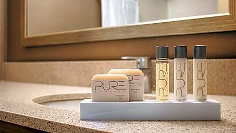 Queen Room - Non-Smoking