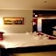 Thepnakorn Hotel