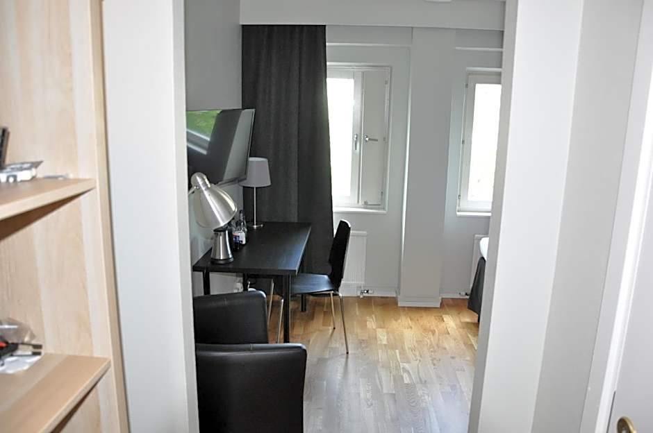 City Hotel