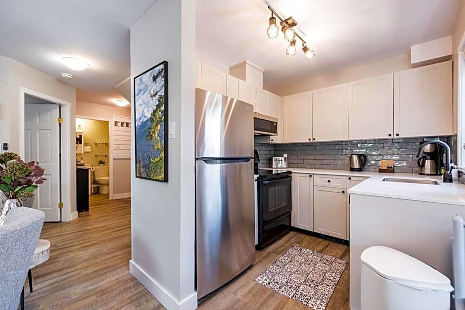 Powderview by Outpost Whistler