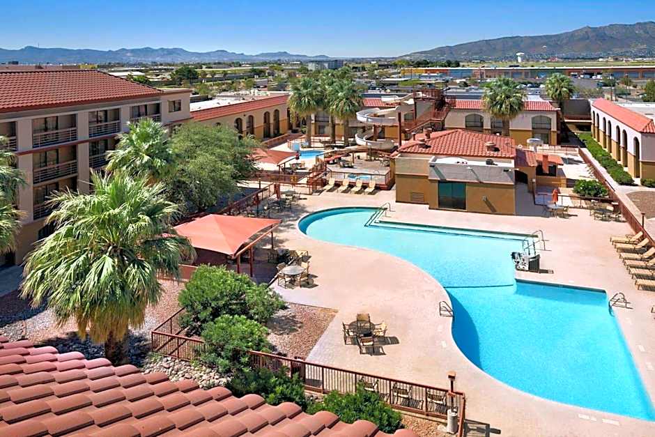 Wyndham El Paso Airport Hotel And Water Park