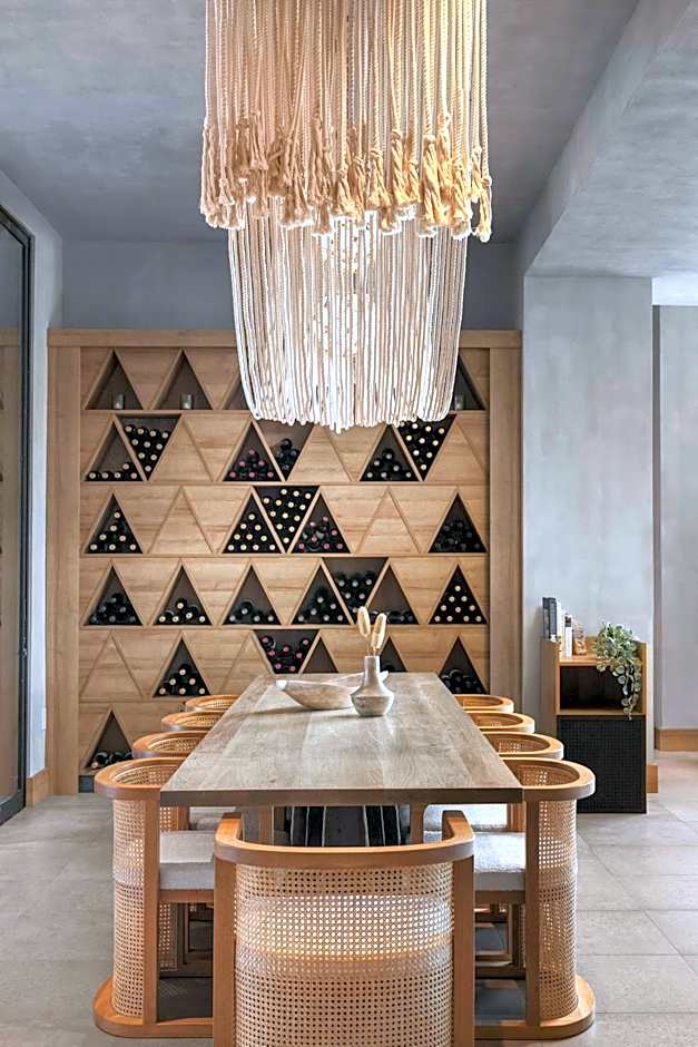 Senna House Scottsdale, Curio Collection by Hilton