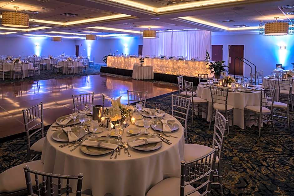 Crowne Plaza Suites Pittsburgh South By IHG