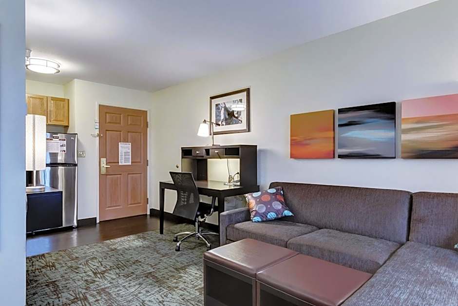 Staybridge Suites O'Fallon Chesterfield By IHG