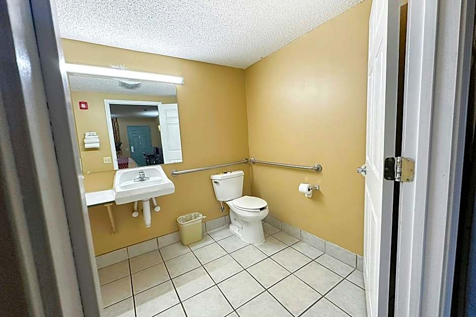 Garden Inn & Suites