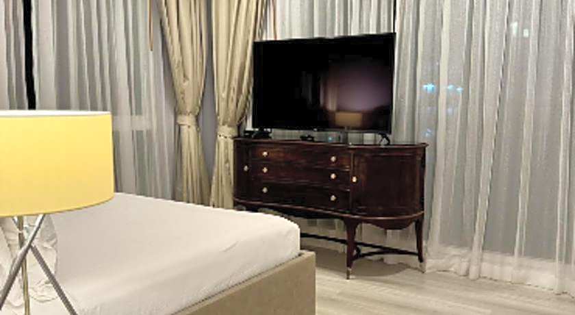 Rongratana Executive Residence