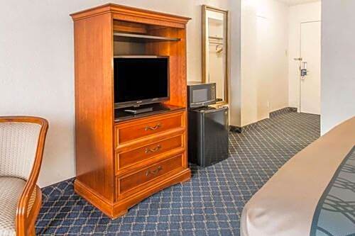 North Miami Beach Gardens Inn & Suites
