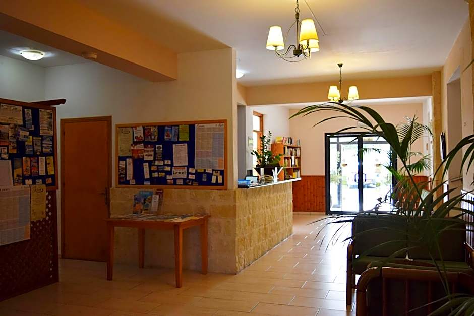 Anna Hotel Apartments