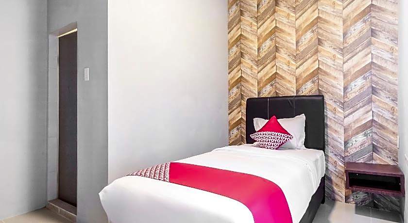 Super OYO 360 Mangaan Residence