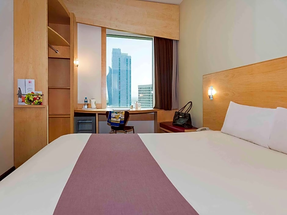 Ibis Sharq Hotel