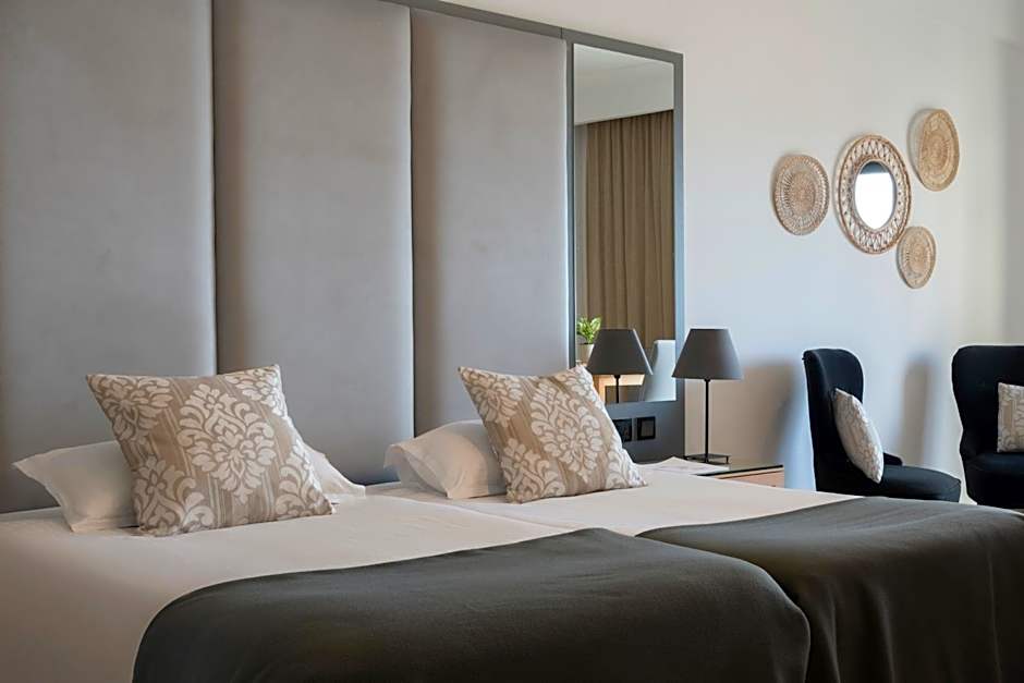 Plaza Regency Hotels