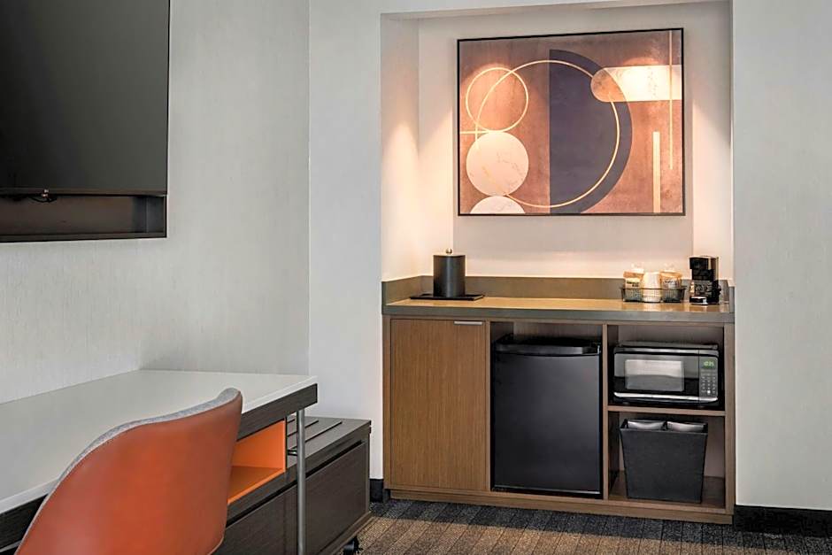 Courtyard by Marriott Syracuse Carrier Circle