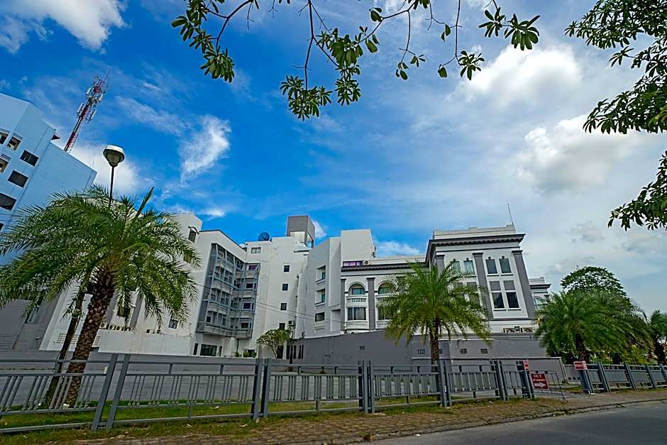 Kiss Gardenhome Chic Hotel