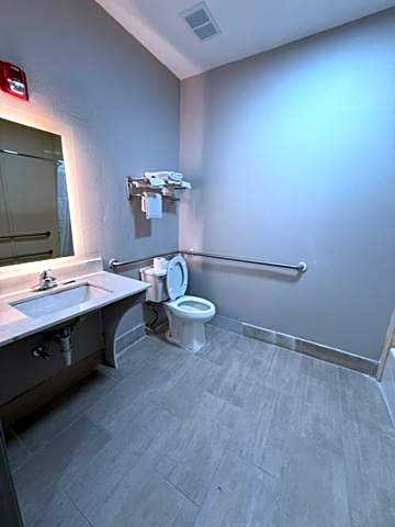 Comfort Inn & Suites Tyler - Lindale