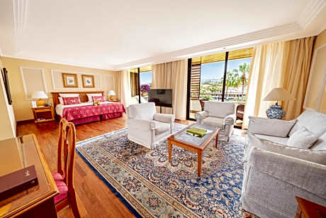 Ambassador Junior Suite with Spa View (1+1)