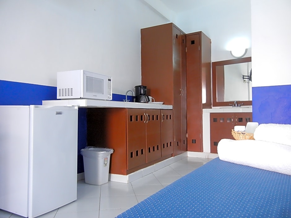 Hotel Plaza Almendros