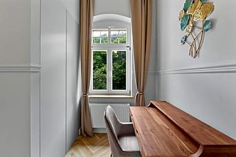 Superior Apartment with Balcony