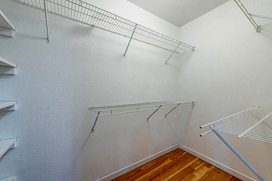 Spacious 4 bedroom 3.5 bathroom residential property