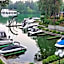 Oficerski Yacht Club