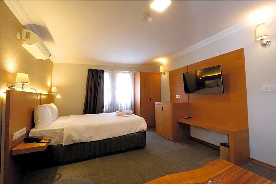 VARYANT HOTEL
