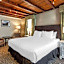 Essex Street Inn & Suites, Ascend Hotel Collection