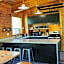 Gateside Chalets Modern Rustic 6-Bedroom with Hot Tub, Near the Village