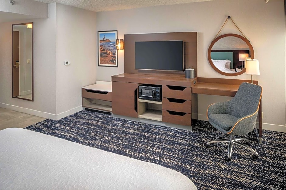 Hampton Inn By Hilton Long Island/Commack