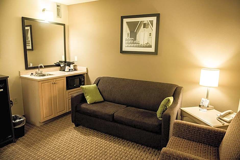 Travelodge Suites by Wyndham Moncton