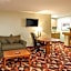 Quality Inn & Suites Kansas City I-435n Near Sports Complex