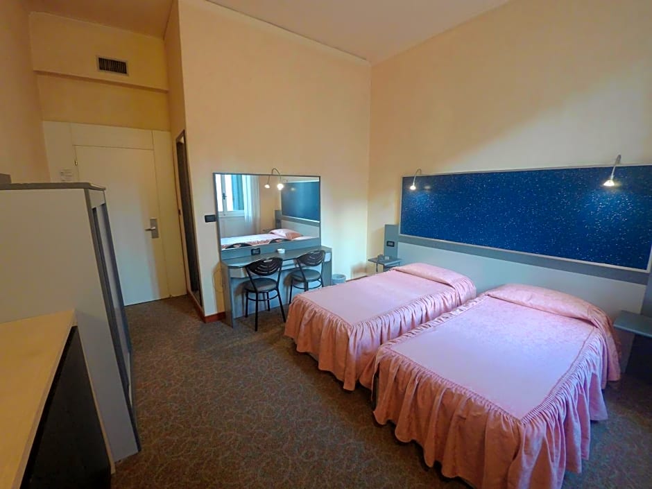 Hotel Ada