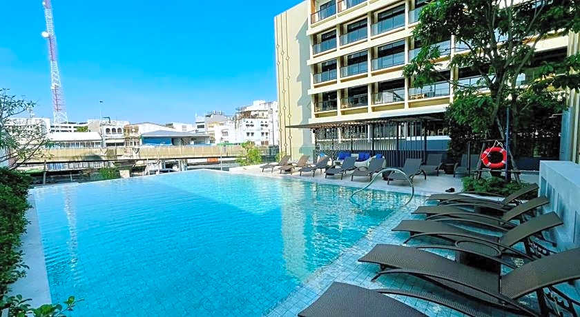 Centara Life Hotel Bangkok Phra Nakhon