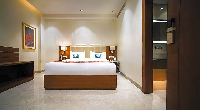 Wingston A Treehouse Hotel - Mathura