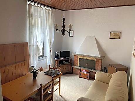 Two-Bedroom Deluxe Apartment with Balcony