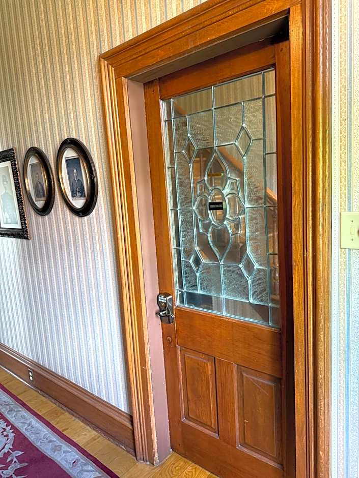 Historic Sion Bass Guest House