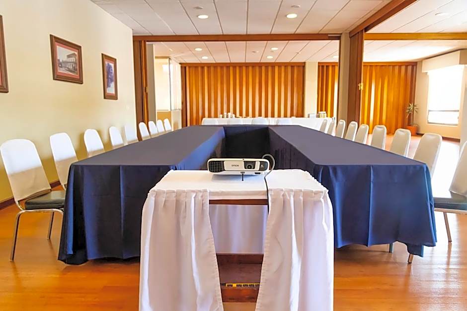 Plaza Uruapan Hotel 