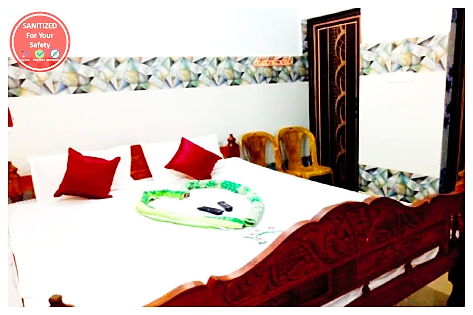 Goroomgo Pranab Sadan Near Golden Beach Swargadwar Puri