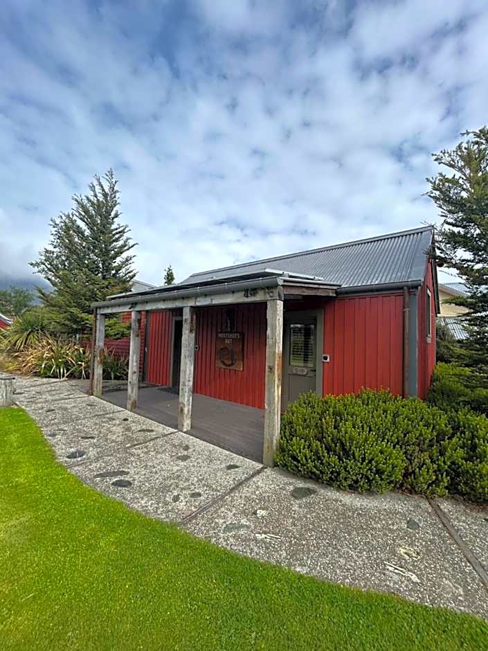 Headwaters Glenorchy Eco Lodge