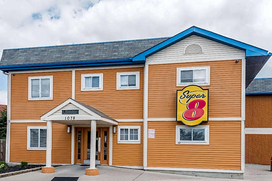 Super 8 by Wyndham Columbus – Columbus, OH