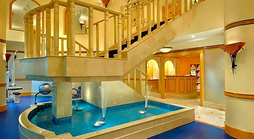 Grand Hyatt Muscat Hotel