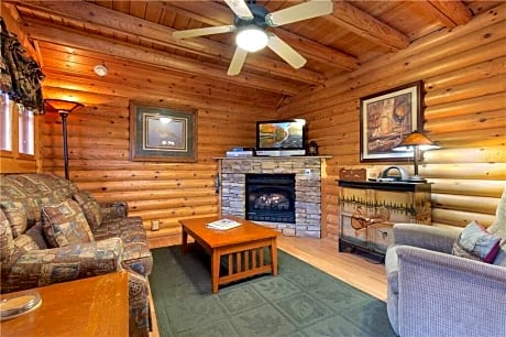 Enchanted Forest 1 Bedroom Home With Gas Fireplace Gatlinburg