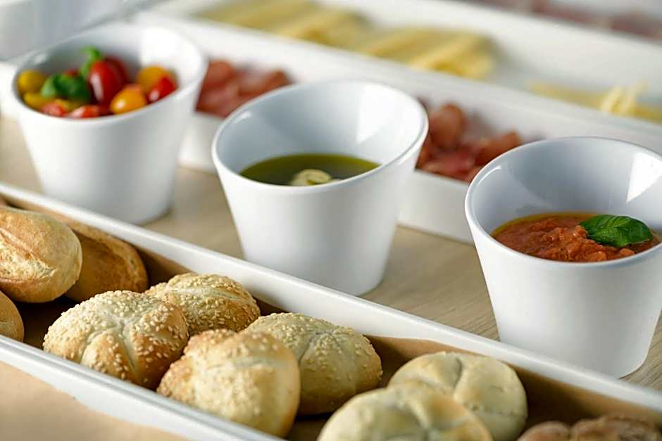 AC Hotel by Marriott Sevilla Forum