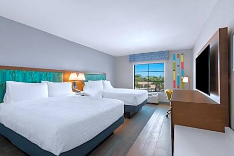 Room with Two Queen Beds - Non-Smoking