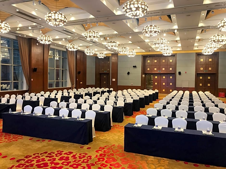 Dekin Hotel Chongqing Jiefangbei