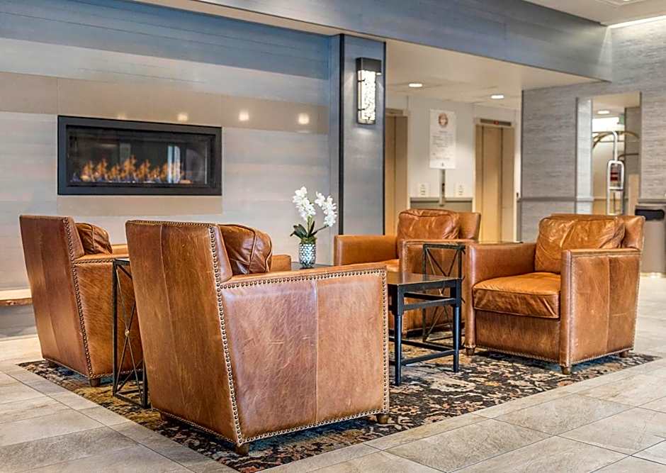 Photo 1 of 21 of Westmark Anchorage Hotel