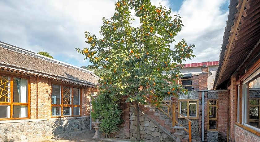 Brickyard Retreat at Mutianyu Great Wall