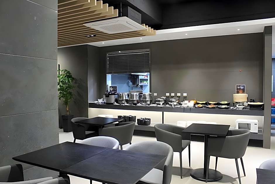 Rivertain Hotel Gyeongju