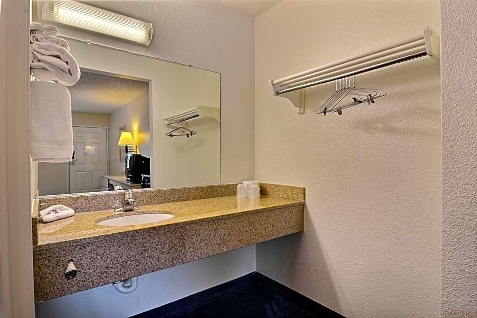 Motel 6-Seattle, WA - South